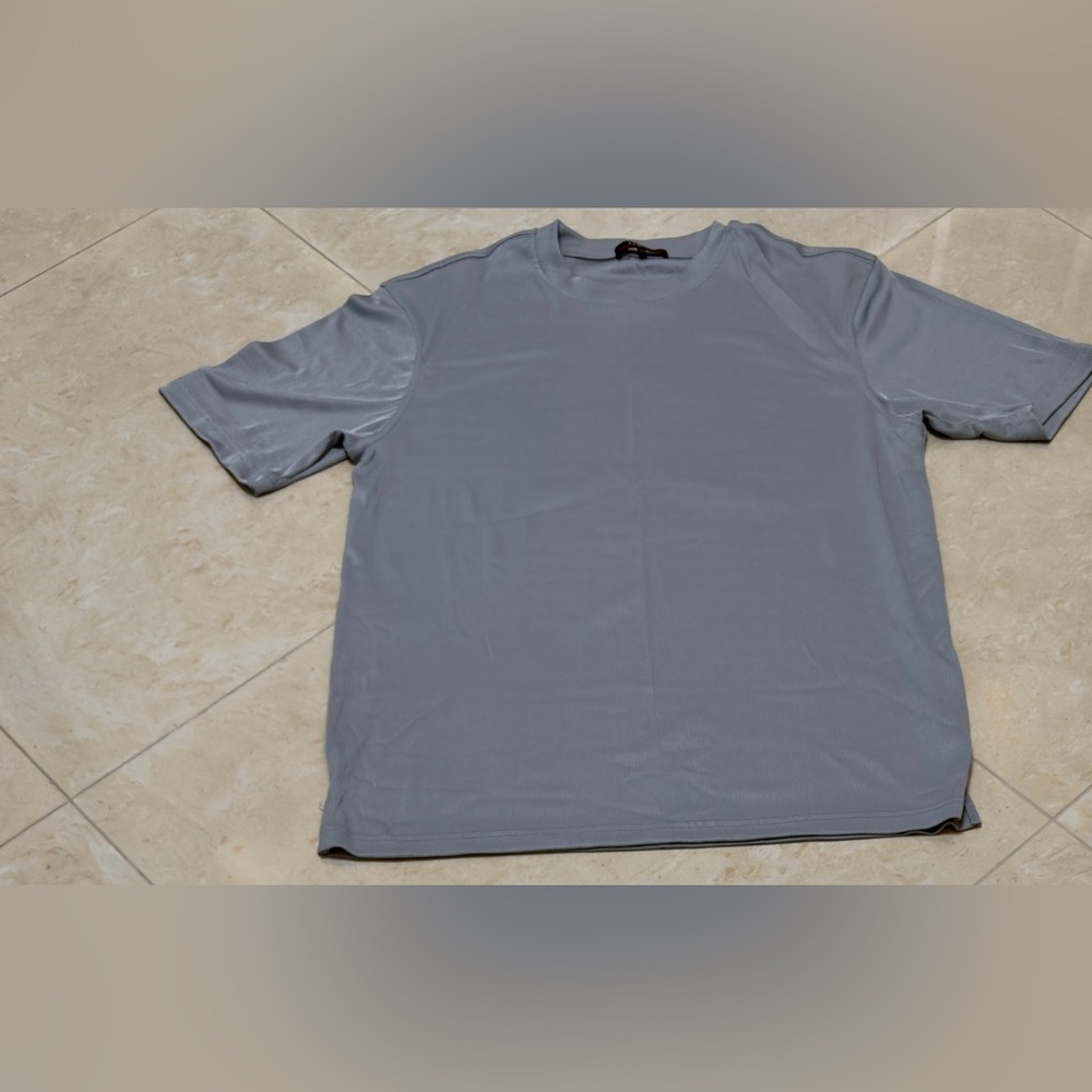 Uomo Log- In Men's Crew Neck Short Sleeve Shirt - Light Gray 2XL. New w/o tags - Picture 3 of 8